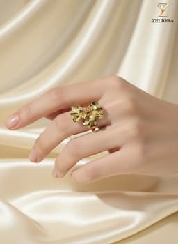 Bow Heart Ring thumbnail 2