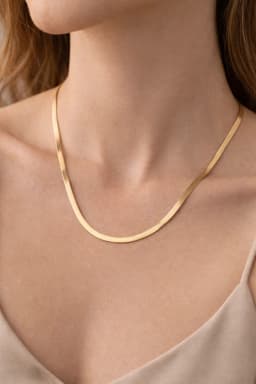 Smooth Gold Chain thumbnail 2