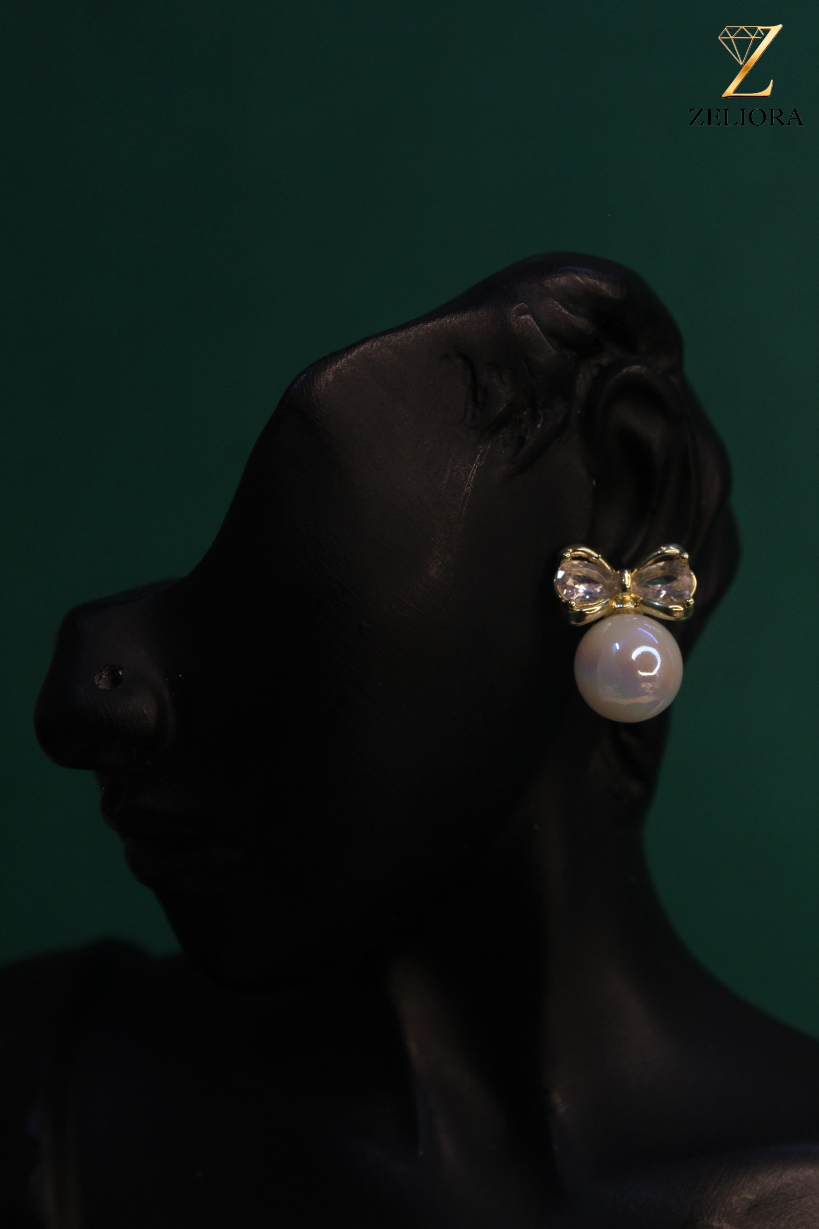 Bow Pearl Studd Earring - Image 1